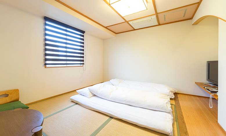 Standard Japanese Room 6 Tatami Mats